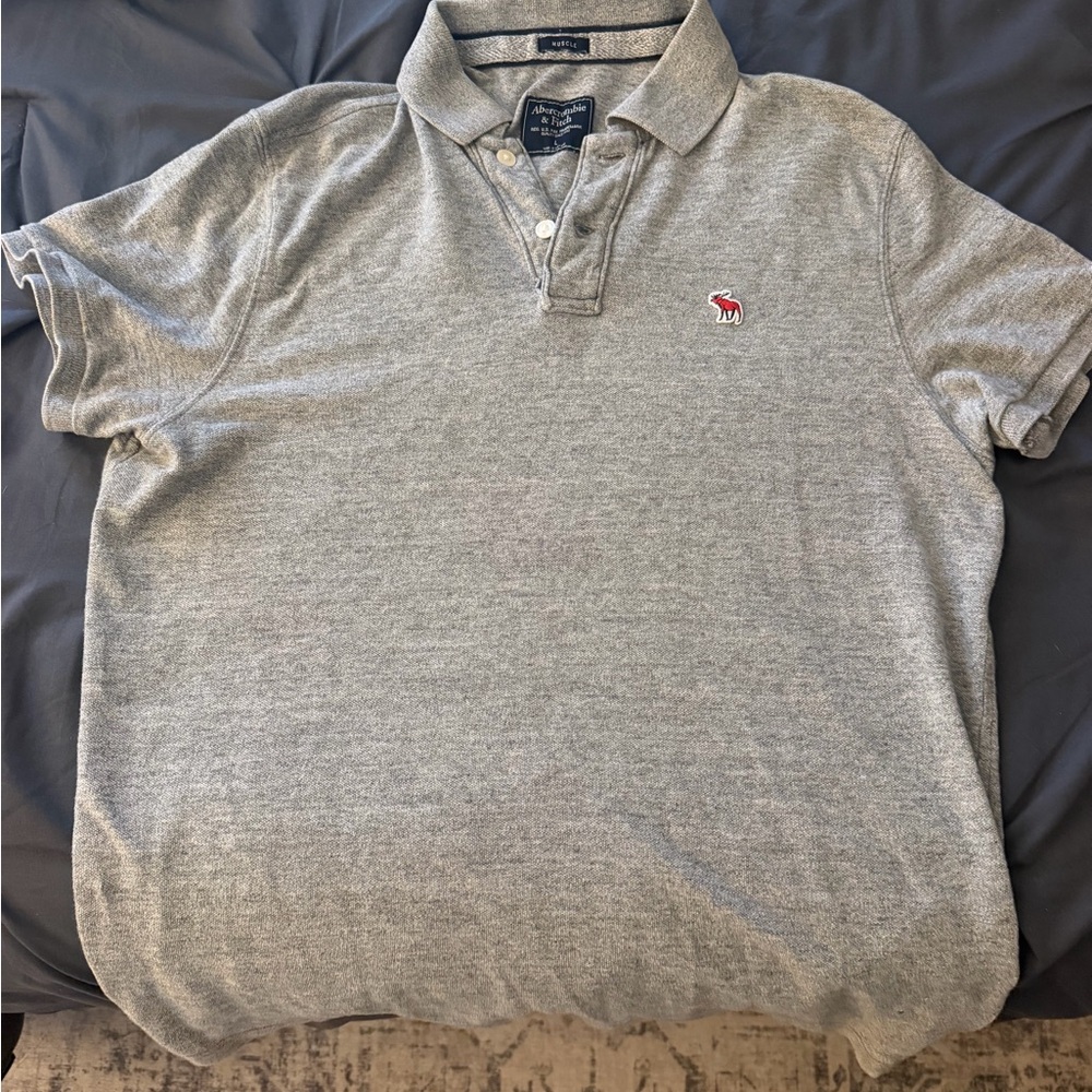 Abercrombie and Fitch men’s grey polo shirt, size LARGE